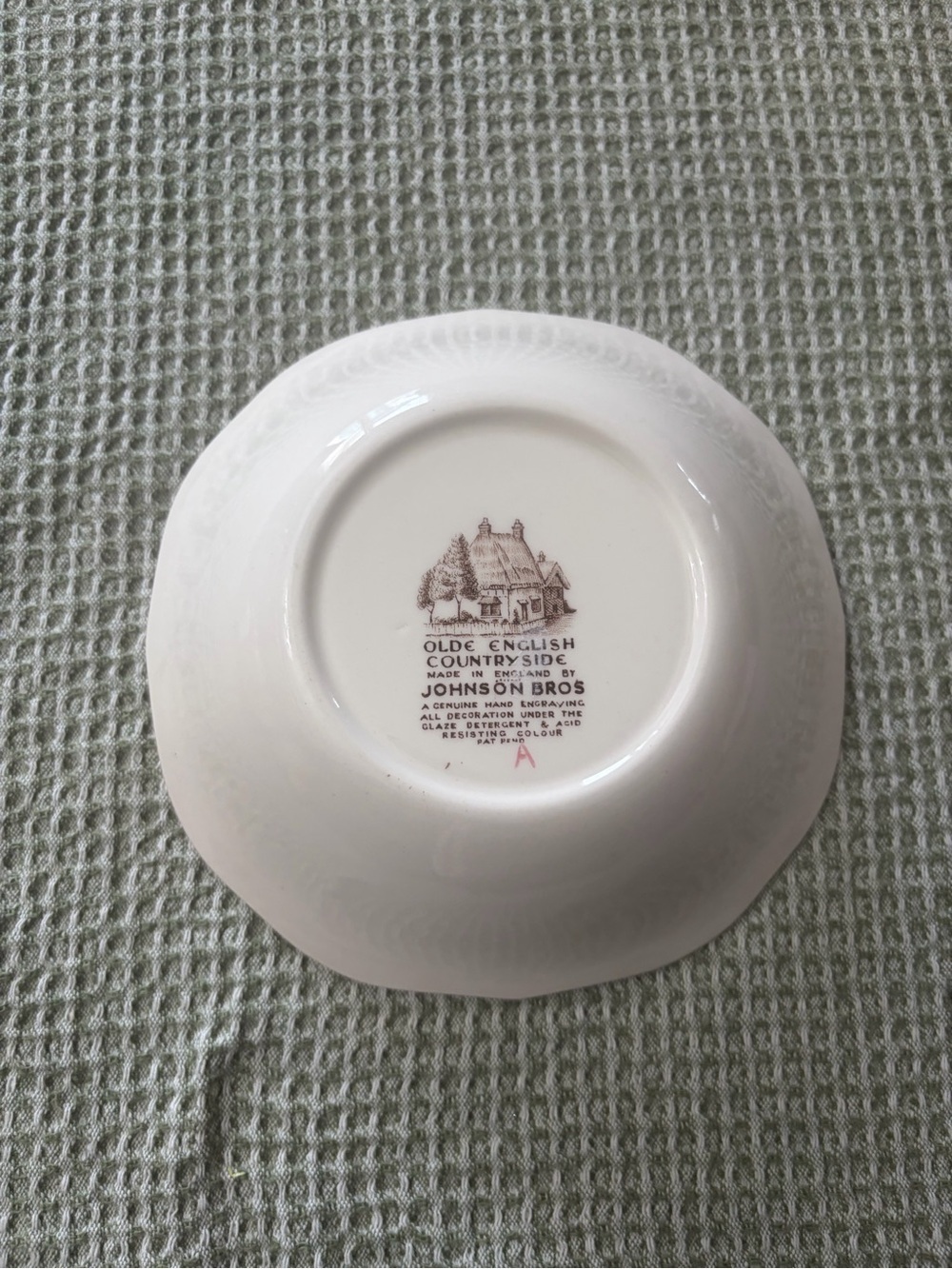 Vintage Johnson Brothers Scenic Cottage  Dish in Brown, Cream & Green Accents - Picture 2 of 4